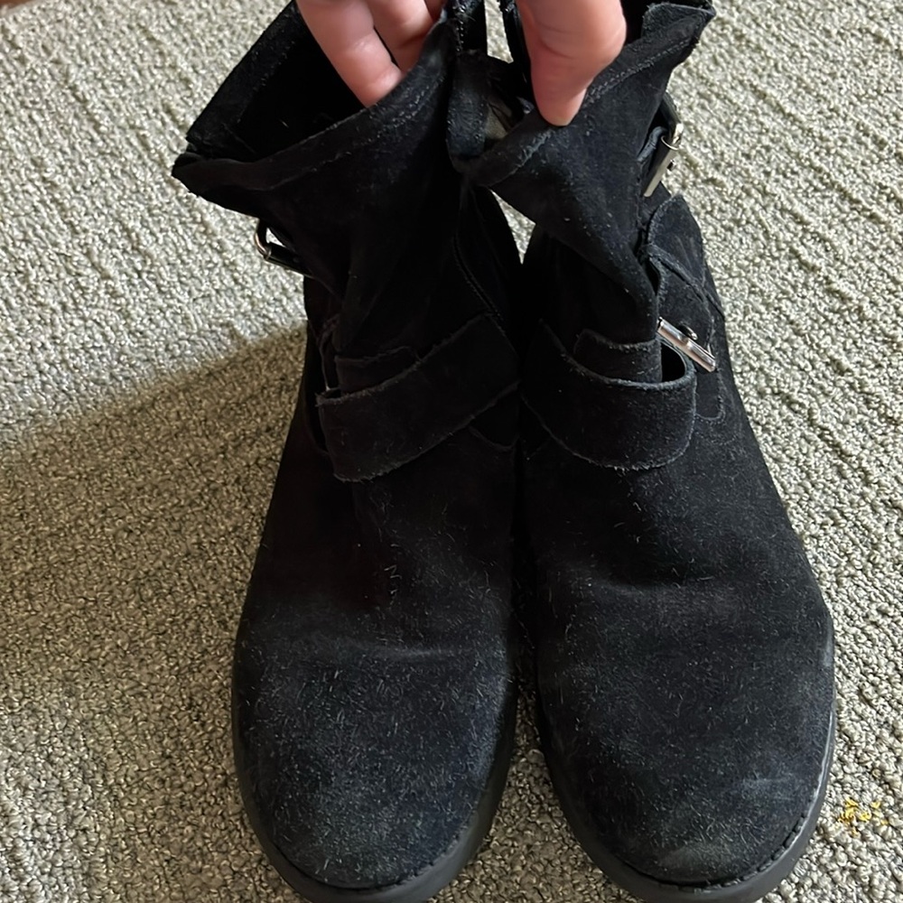 Steve Madden suede black moto ankle boots size 9